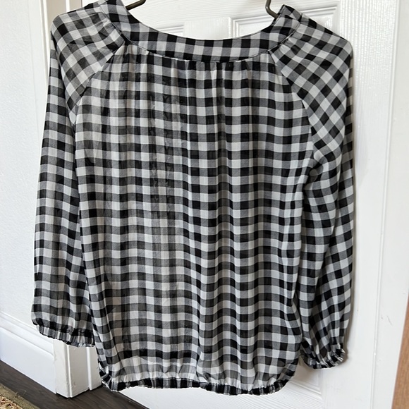 H&M black and white plaid gingham blouse, size 4 - Picture 3 of 3